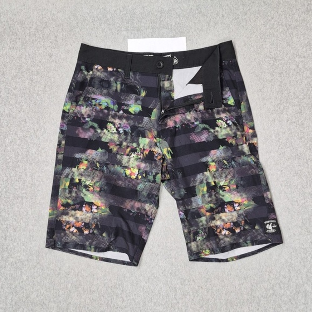 Vans Men Shorts 30 Black Floral Swimwear VANPHIBIAN Boardshorts - Picture 1 of 12